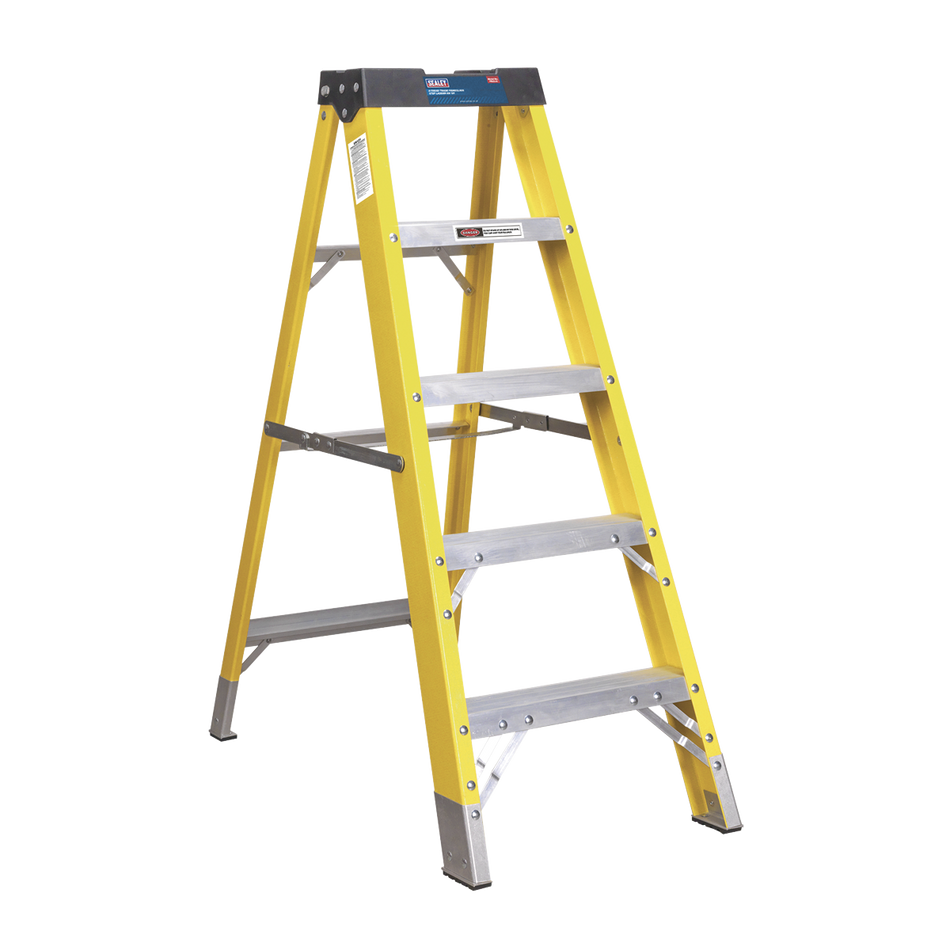 FSL5 Fibreglass Step Ladder 4-Tread - EN 131