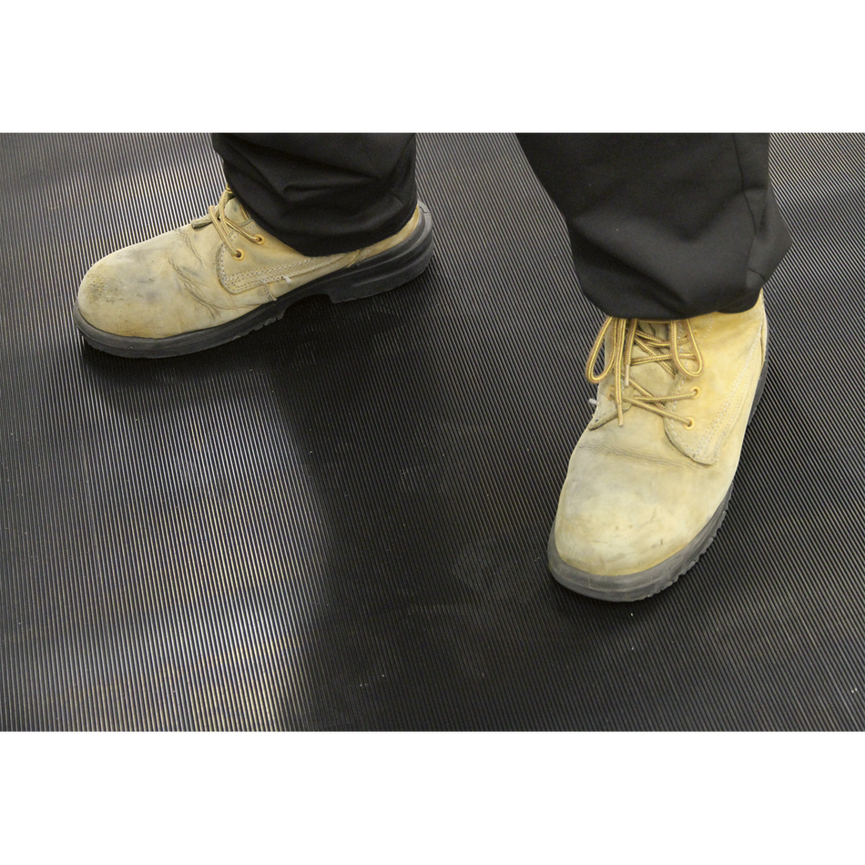 MCR10100 Ribbed Workshop Matting 1000 x 10000mm - Pack of 1