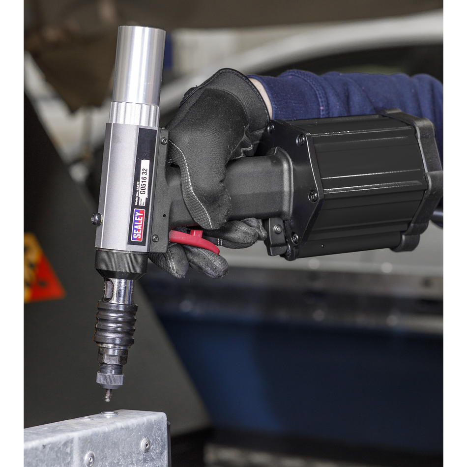 SA317 Air/Hydraulic Nut Riveter Vacuum System