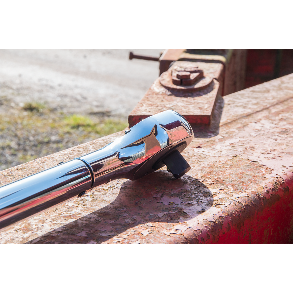 STW601 Premier Calibrated Push-Through Micrometer Torque Wrench 3/4"Sq Drive 237-983Nm