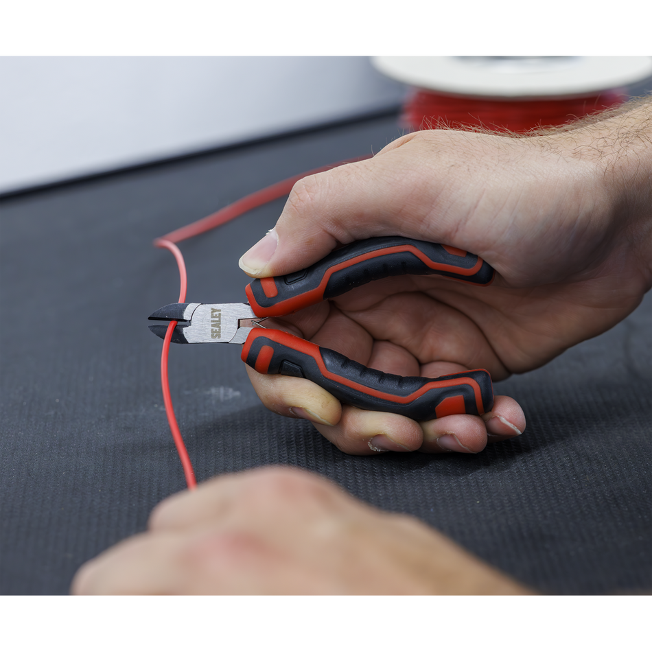 TBT67 Precision Screwdriver & Mini Pliers Set with Tool Tray 17pc